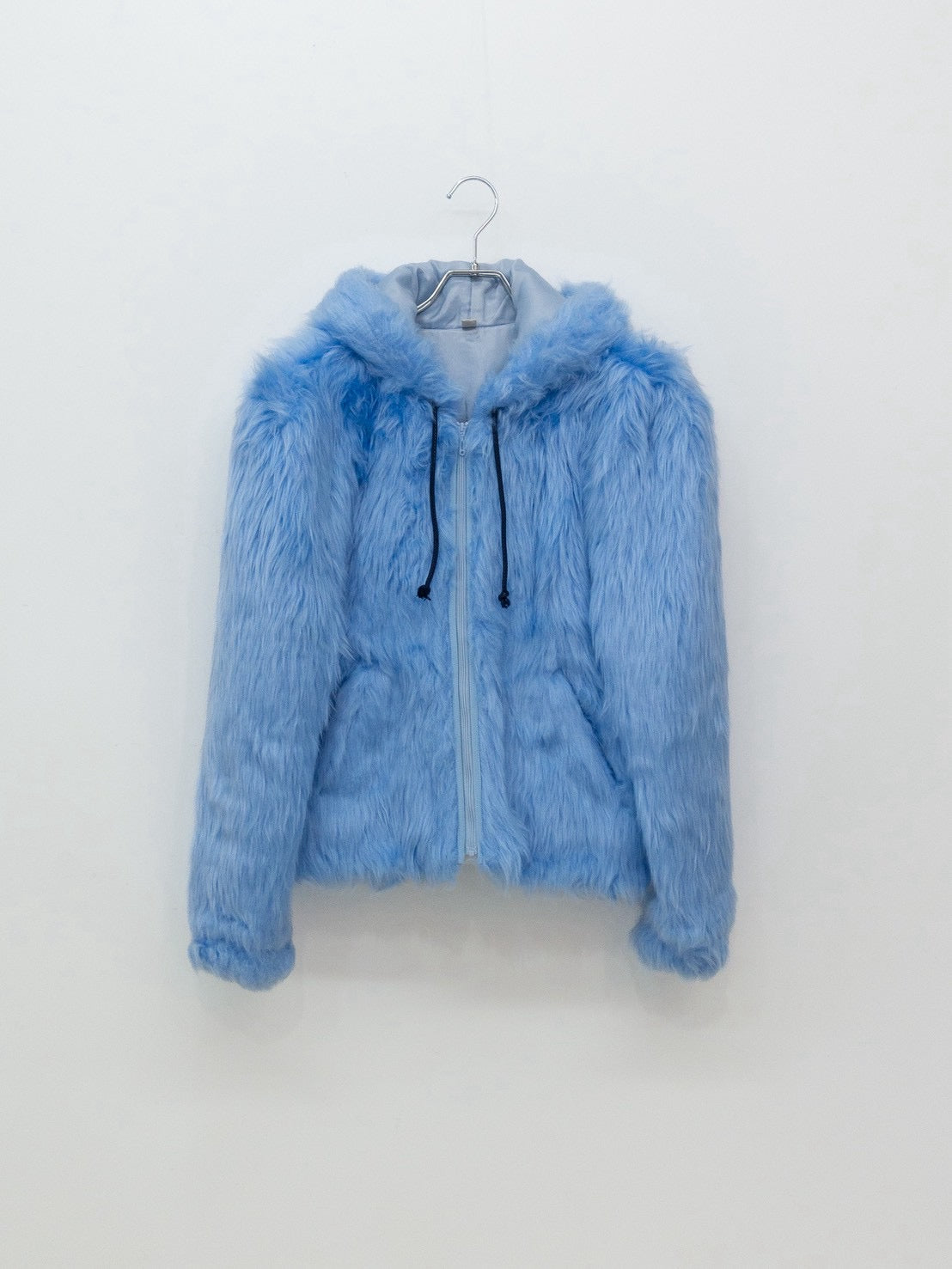 "WALK ON THE EDGE" / SMOKE BLUE