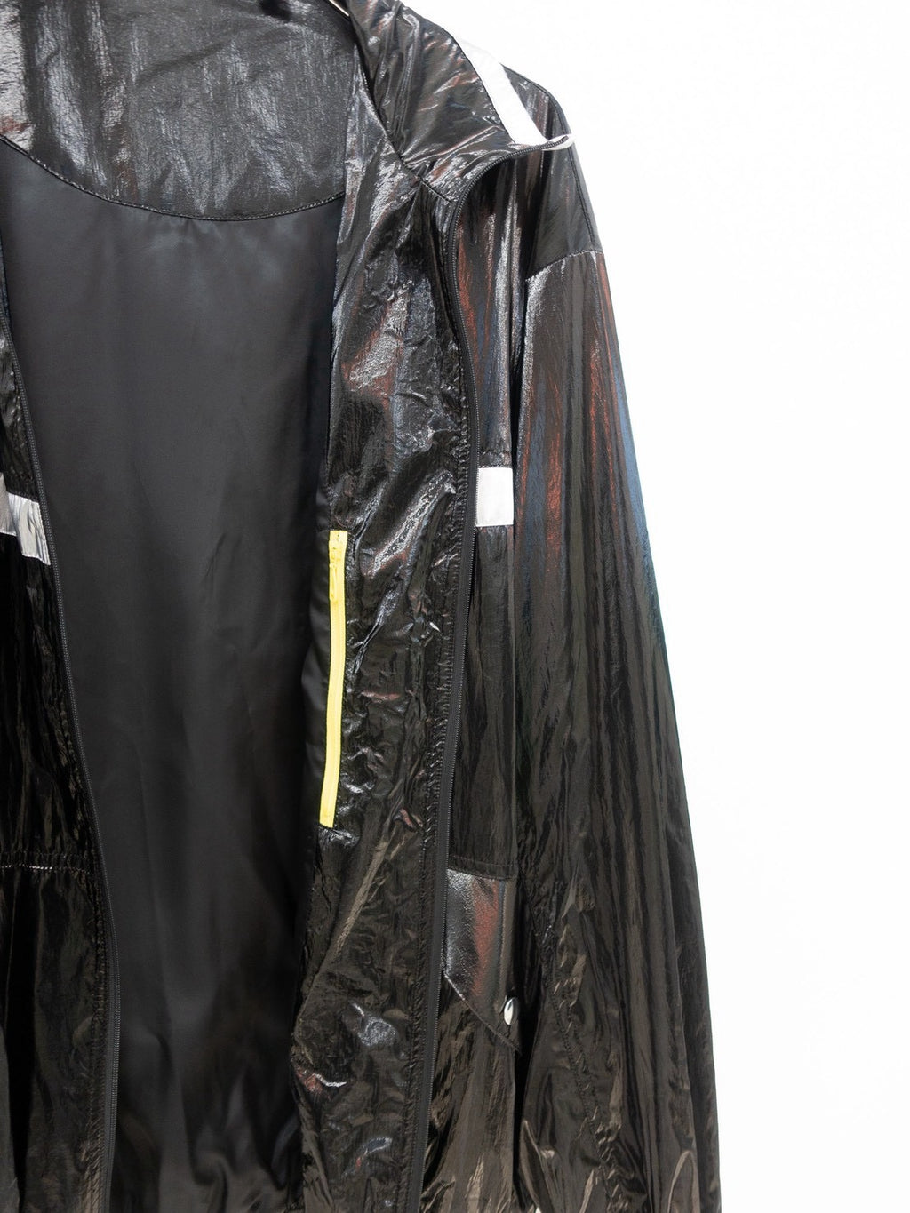 "ICON" / BLACK