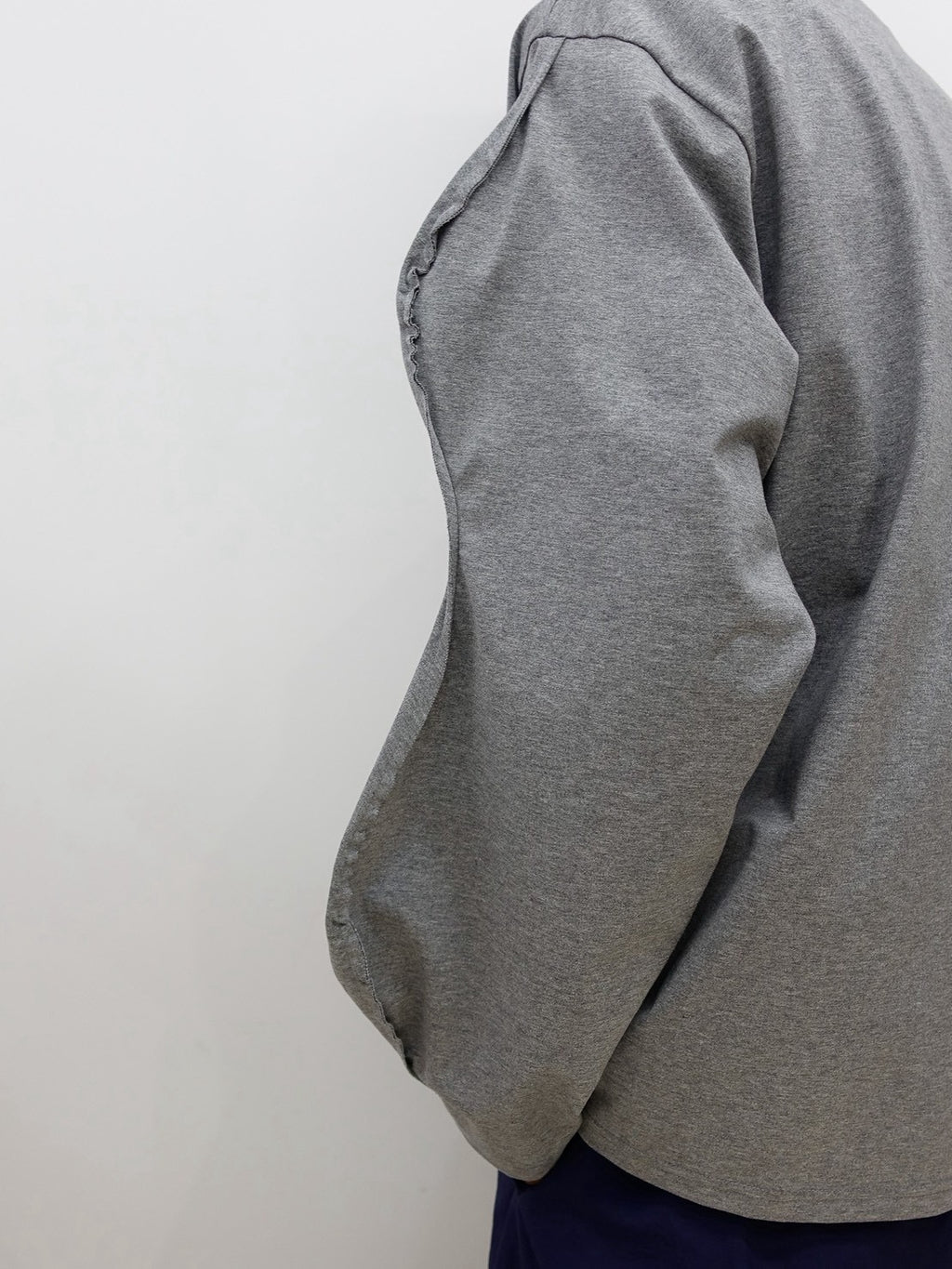 "MUSCLE BODY" / GREY