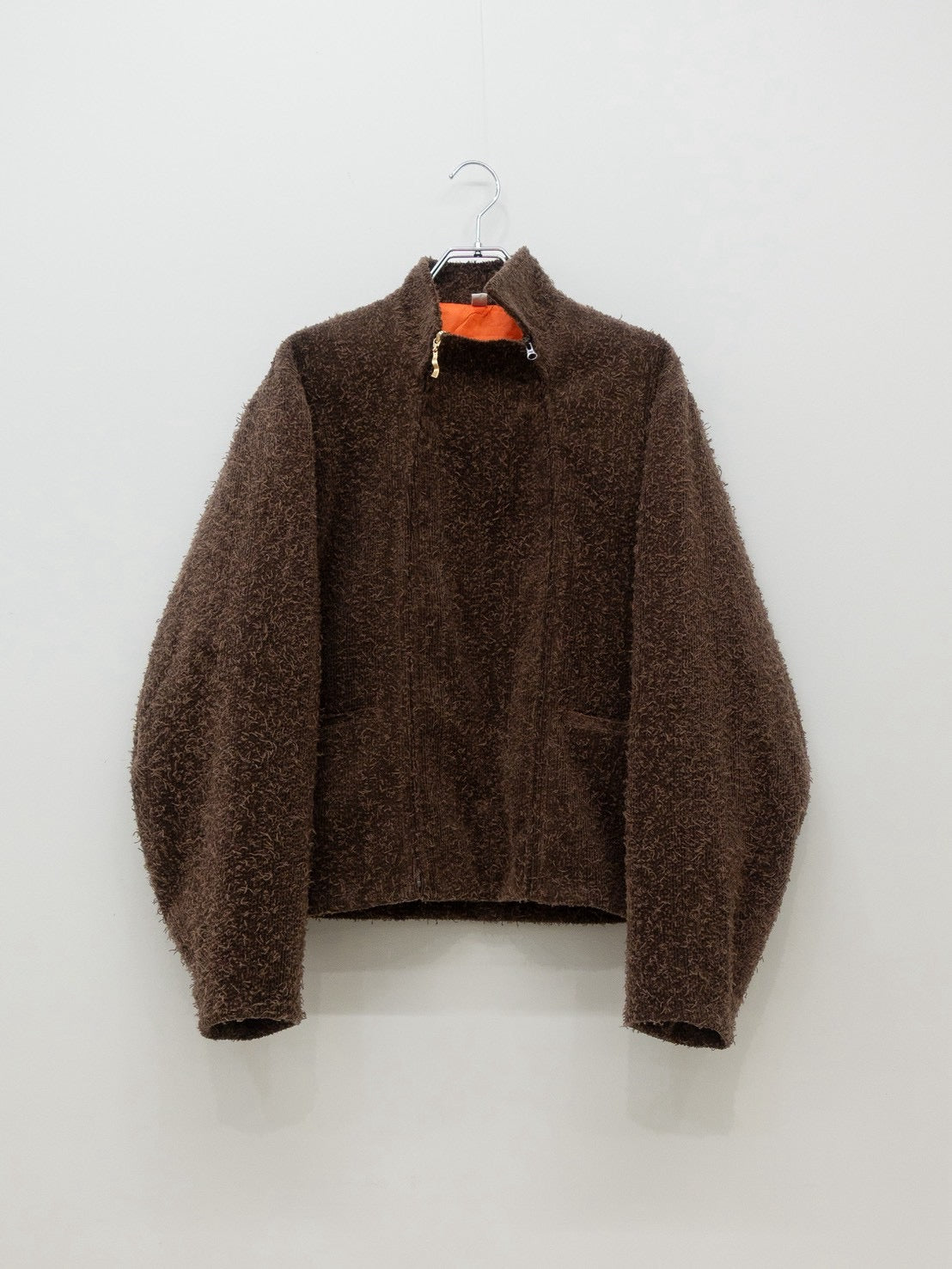 "FLOW" / BROWN