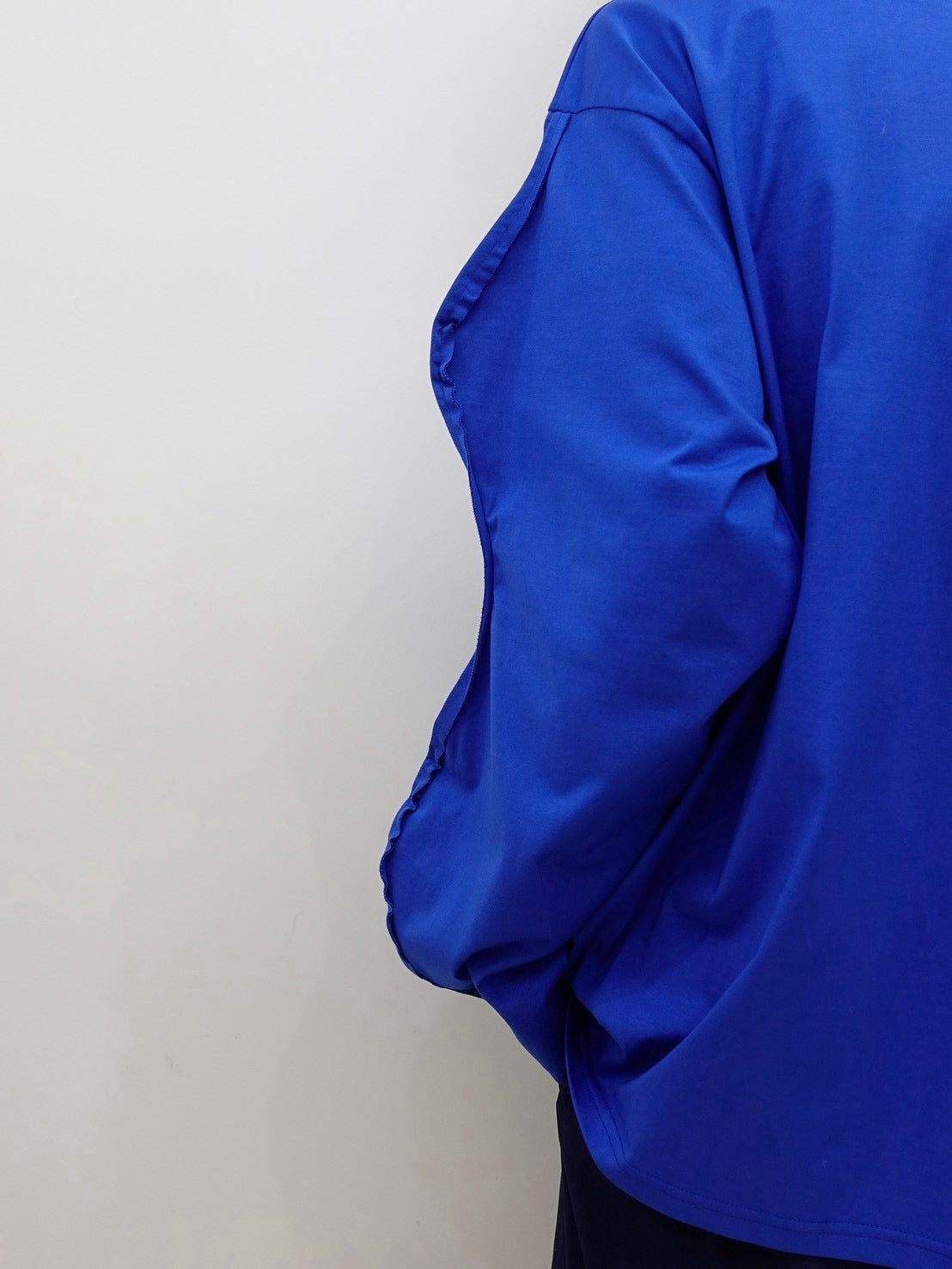 "MUSCLE BODY" / BLUE