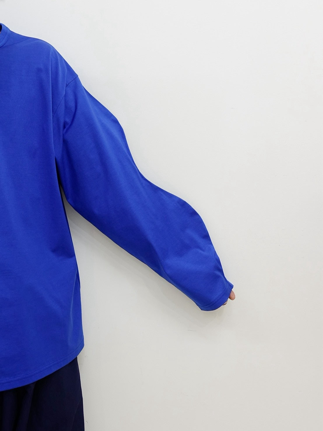 "MUSCLE BODY" / BLUE