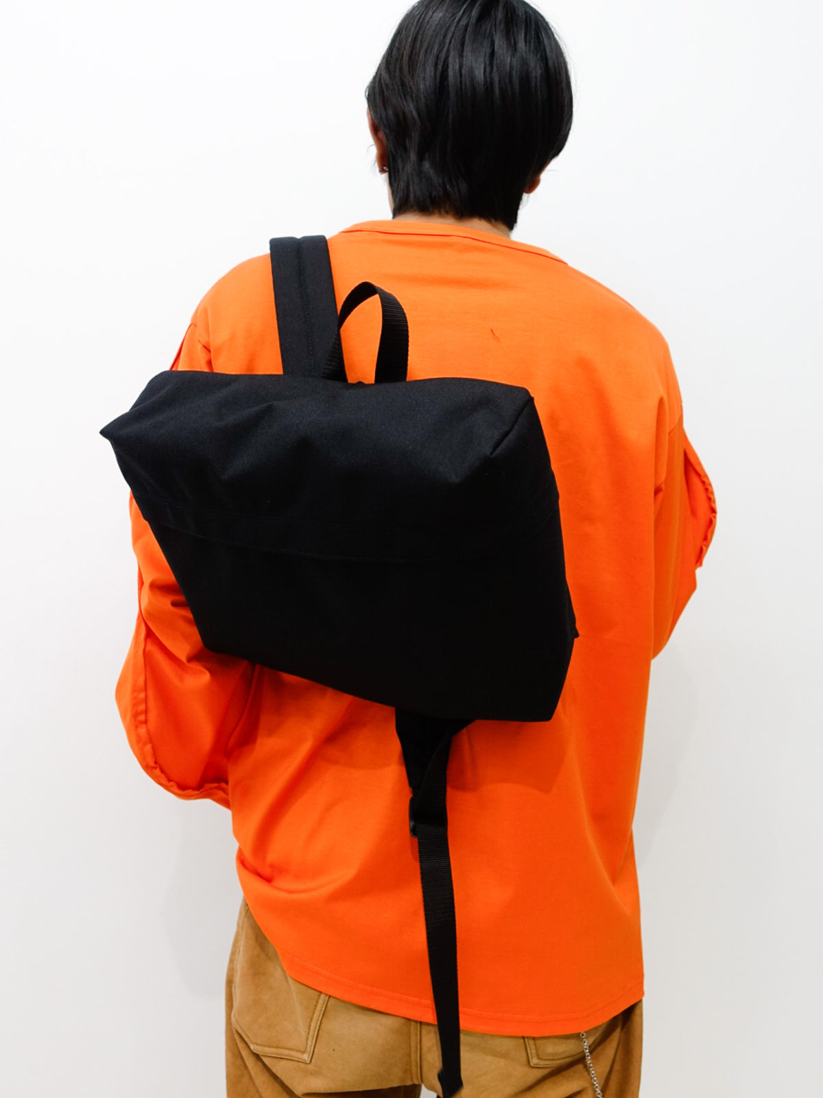 "LIGHT" / BLACK