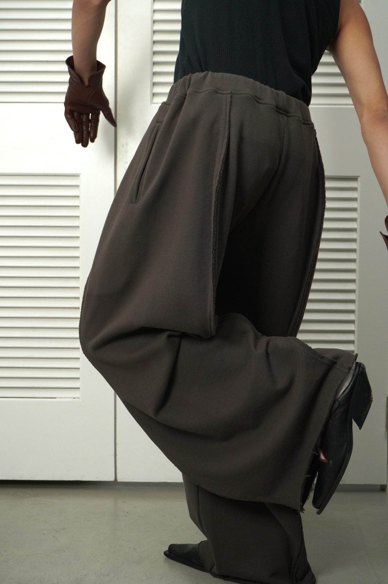 "SUPER MUSCLE" / Dark Taupe