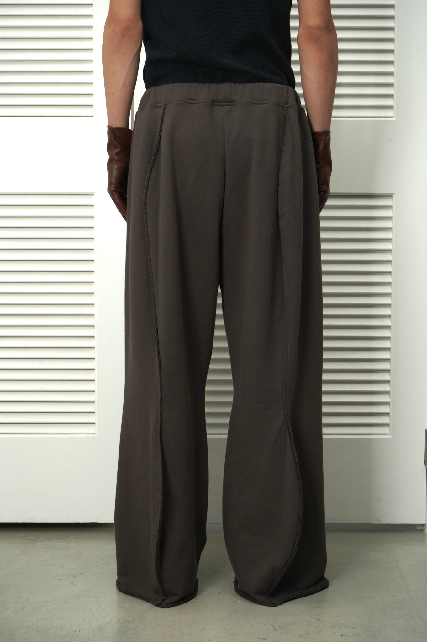 "SUPER MUSCLE" / Dark Taupe