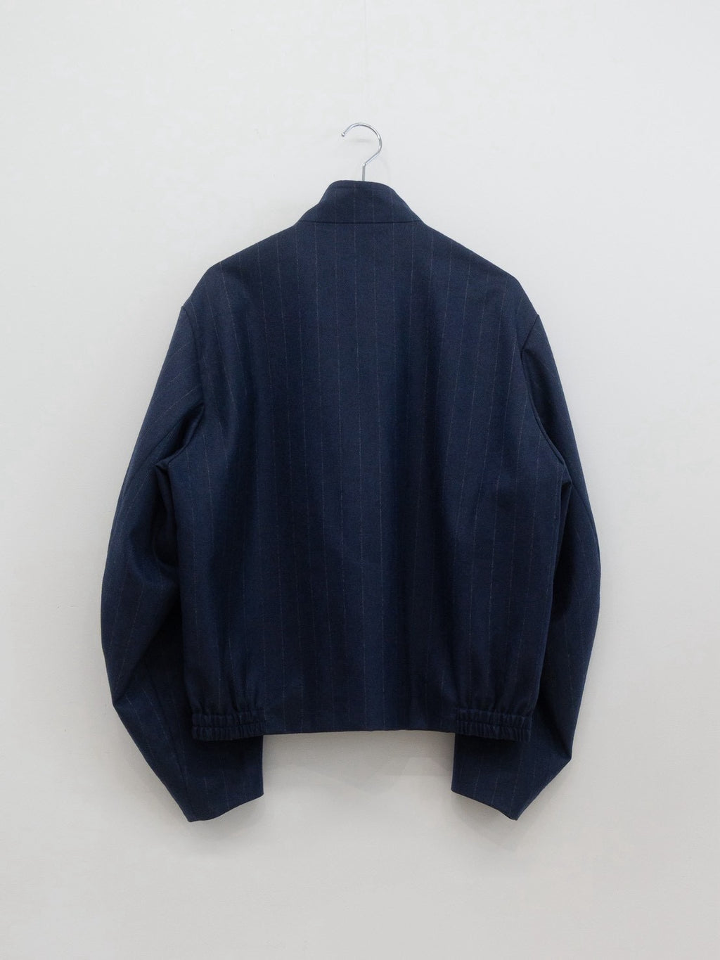 "FLOW" / NAVY